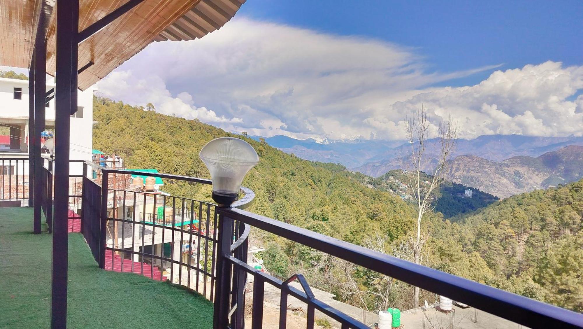 Baikunth Homes Dalhousie Esterno foto