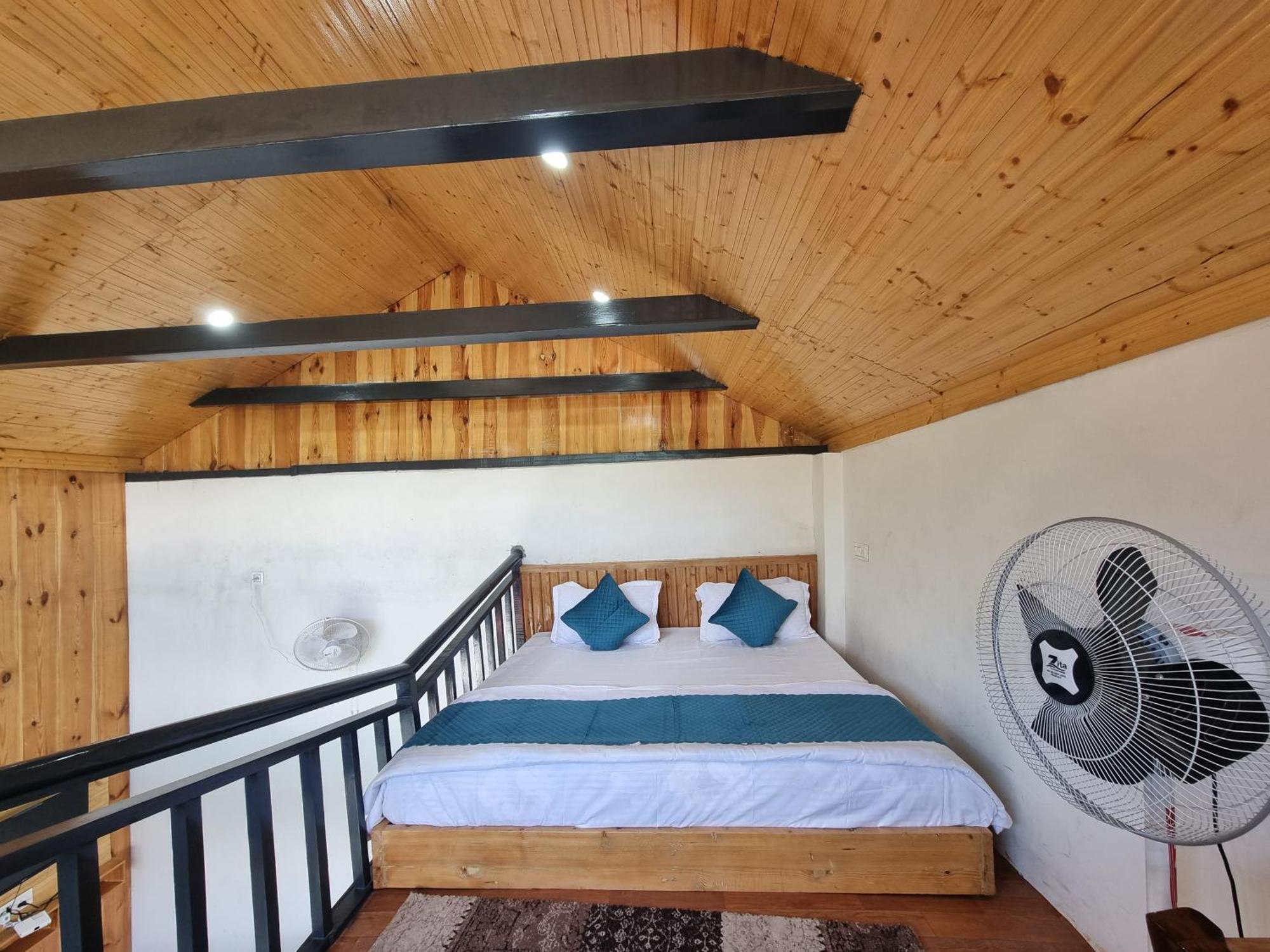 Baikunth Homes Dalhousie Esterno foto