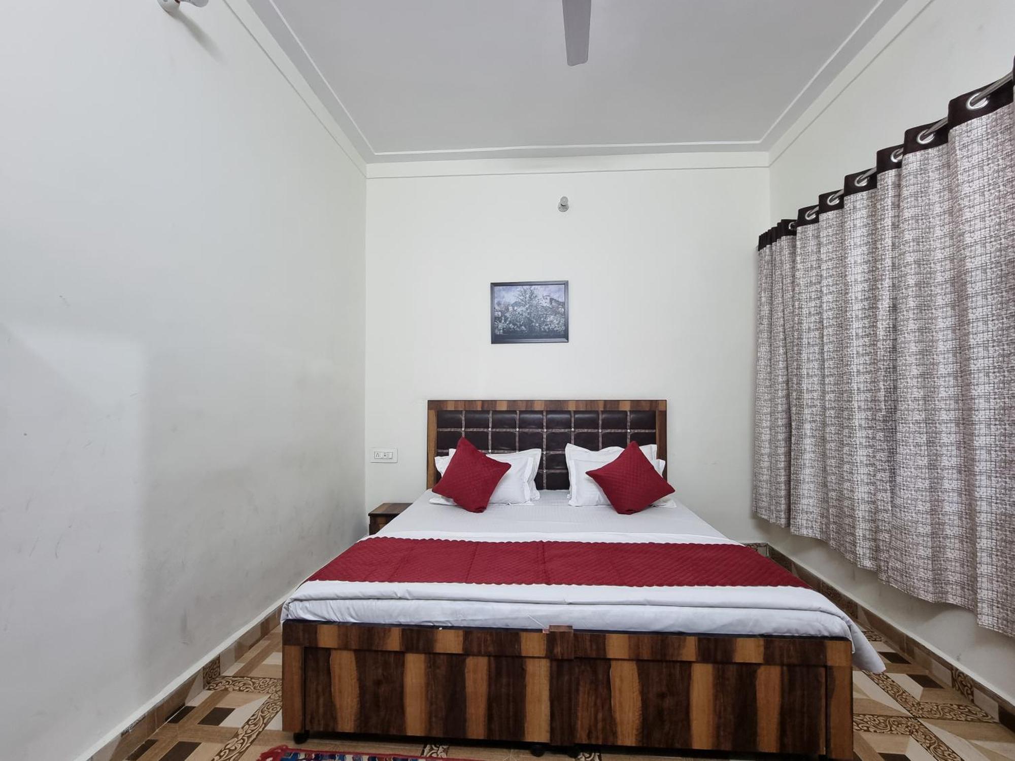 Baikunth Homes Dalhousie Esterno foto